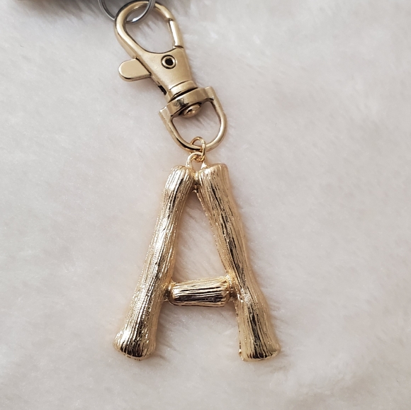 Keychain(open 4 more letters) - Picture 2 of 12